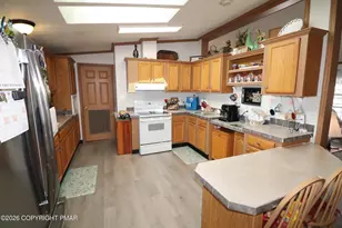 1233 Valley Forge Dr, Walnutport, PA 18088 - Photo 11