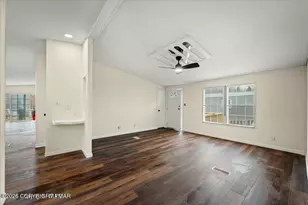 2549 Lynnwood Dr, East Stroudsburg, PA 18302 - Photo 3