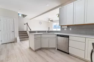 164 Maureen Ln, Allentown, PA 18104 - Photo 7