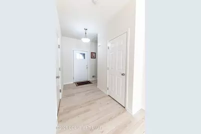  164 Maureen Lane, Allentown, PA 18104 - Photo 3