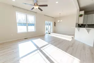 164 Maureen Ln, Allentown, PA 18104 - Photo 9