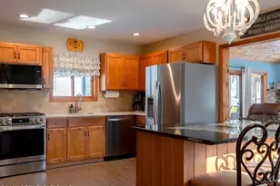 105 Hummingbird Trl, Bushkill, PA 18324 - Photo 11