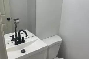 337 Crewe Ct, Bushkill, PA 18324 - Photo 9