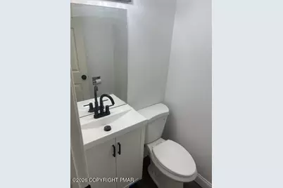  337 Crewe Court, Bushkill, PA 18324 - Photo 9