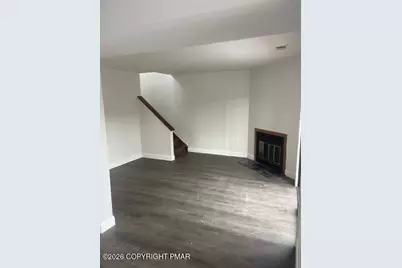  337 Crewe Court, Bushkill, PA 18324 - Photo 5