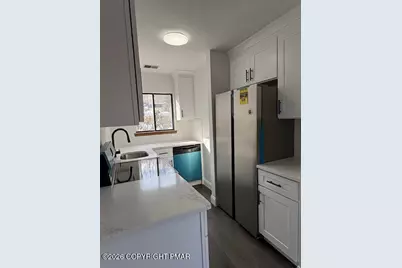  337 Crewe Court, Bushkill, PA 18324 - Photo 3