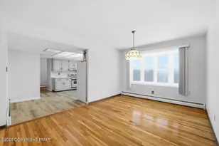 194 Countryside Dr, Brodheadsville, PA 18322 - Photo 11