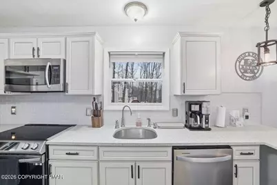  120 Linn Circle, Bushkill, PA 18324 - Photo 13