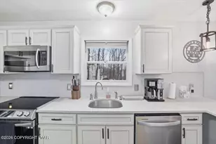 120 Linn Cir, Bushkill, PA 18324 - Photo 13