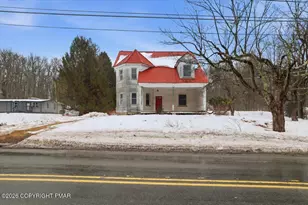 442 Main St, Gouldsboro, PA 18424 - Photo 33