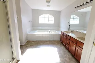 106 Swartsburo Dr, Tamiment, PA 18371 - Photo 7