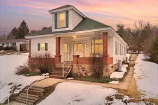 558 Mahoning Dr, Lehighton, PA 18235 - Photo 1