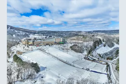  270 Big Pocono Pass, Tannersville, PA 18372 - Photo 73