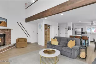 270 Big Pocono Pass, Tannersville, PA 18372 - Photo 15