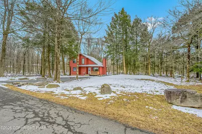  1027 Valley Road, Newfoundland, PA 18445 - Photo 5