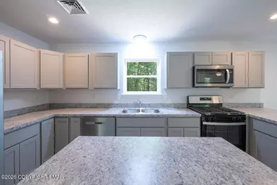 1125 Glouster Road # 3209, Tobyhanna, PA 18466 - Photo 11
