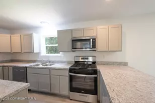 1125 Glouster Rd, Tobyhanna, PA 18466 - Photo 15