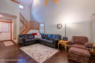 475 Spruce Dr, Tannersville, PA 18372 - Photo 3