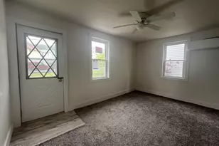 1618 E Main St, Pen Argyl, PA 18072 - Photo 17