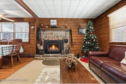  115 Crest Drive, Lake Harmony, PA 18624 - Photo 7