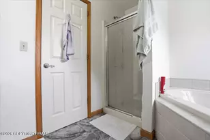 2322 Southridge Dr, East Stroudsburg, PA 18302 - Photo 33