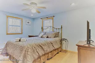 7825 Lake Shore Dr, Pocono Lake, PA 18347 - Photo 17