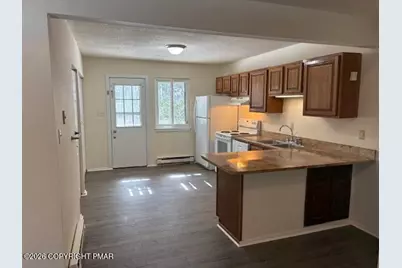  158 Ridge Drive, Tannersville, PA 18372 - Photo 9