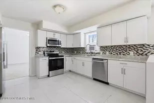 12 Devonshire Ln, Mount Pocono, PA 18344 - Photo 13