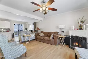 2110 Lansdale Dr, East Stroudsburg, PA 18301 - Photo 9