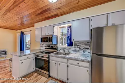  174 Bull Run, Long Pond, PA 18334 - Photo 19