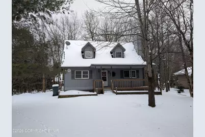  715 Country Pl Drive, Tobyhanna, PA 18466 - Photo 1