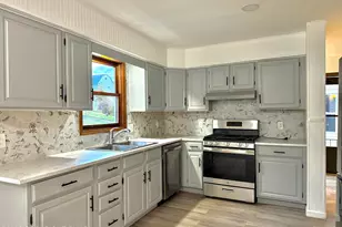 9 Mack St, Plains, PA 18705 - Photo 3