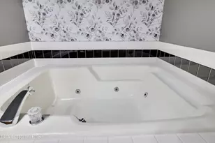 84 Short Hill Rd, Lake Harmony, PA 18624 - Photo 25