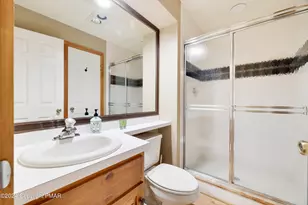 84 Short Hill Rd, Lake Harmony, PA 18624 - Photo 9