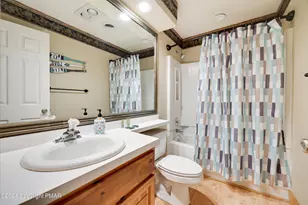 84 Short Hill Rd, Lake Harmony, PA 18624 - Photo 33