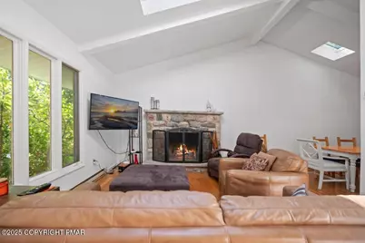  304 Foxglove Place, Pocono Pines, PA 18350 - Photo 9