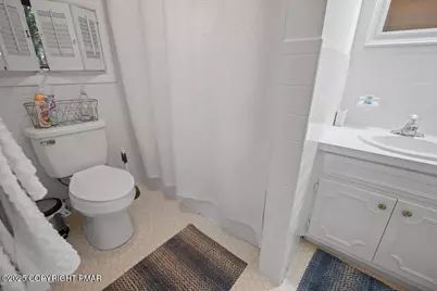  304 Foxglove Place, Pocono Pines, PA 18350 - Photo 27