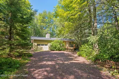  304 Foxglove Place, Pocono Pines, PA 18350 - Photo 3