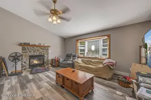 104 Yvette Ct, Dingmans Ferry, PA 18328 - Photo 9