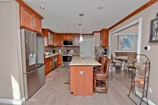 2727 Whitmore Ln, Blakeslee, PA 18610 - Photo 9