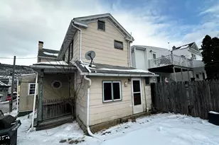 102 E Arch St, Shamokin, PA 17872 - Photo 5