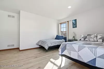  2119 Freedom Way, Pocono Summit, PA 18346 - Photo 21