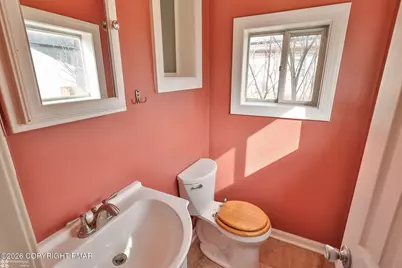  2045 Kenmore Avenue, Bethlehem, PA 18018 - Photo 21