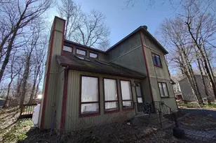 5127 Iroquois St, Tobyhanna, PA 18466 - Photo 1