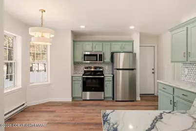  167 Bull Run, Long Pond, PA 18334 - Photo 3