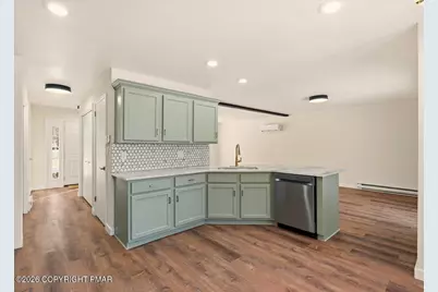  167 Bull Run, Long Pond, PA 18334 - Photo 9