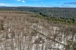 340 King Arthur Rd, Blakeslee, PA 18610 - Photo 11