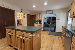 421 Underhill Dr, Tamiment, PA 18371 - Photo 9