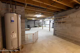 421 Underhill Dr, Tamiment, PA 18371 - Photo 31