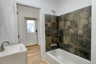 1028 N Webster Ave, Scranton, PA 18510 - Photo 3